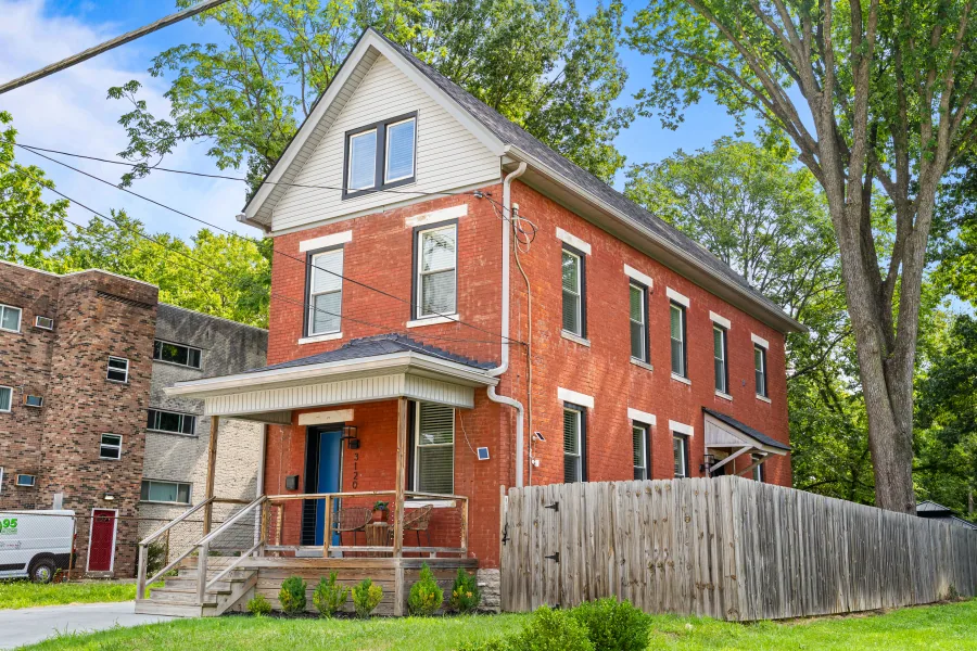 Airbnb short-term rental listing photo 3 by 513Shutter Cincinnati