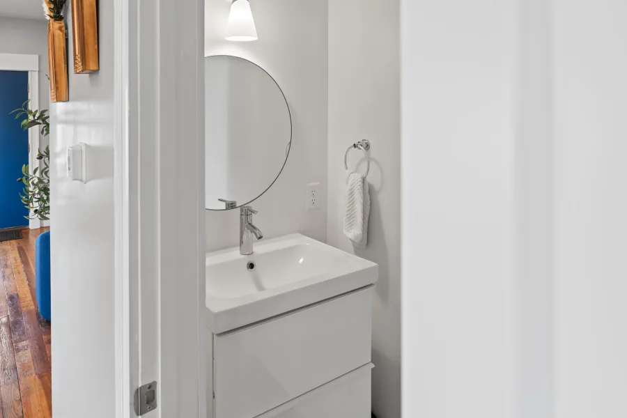 Airbnb short-term rental listing photo 10 by 513Shutter Cincinnati