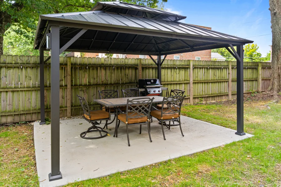 Airbnb short-term rental listing photo 29 by 513Shutter Cincinnati