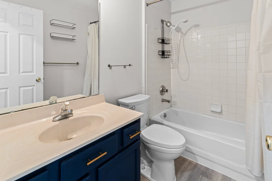 Winton Wood condo listing photo 2 by 513Shutter Cincinnati