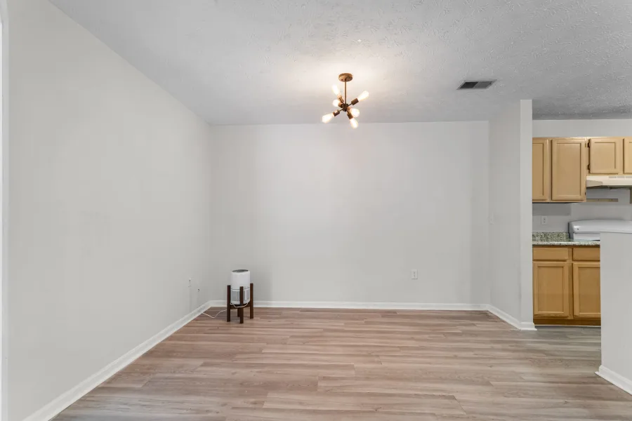 Winton Wood condo listing photo 10 by 513Shutter Cincinnati